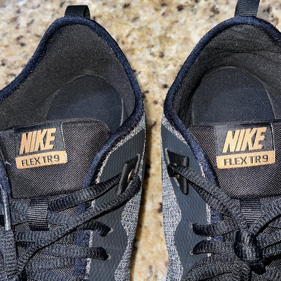 Nike Flex Training 9 - Picture 2 of 8